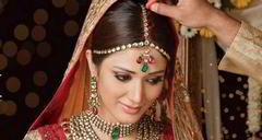 brides move away from over-the-top makeup this season
